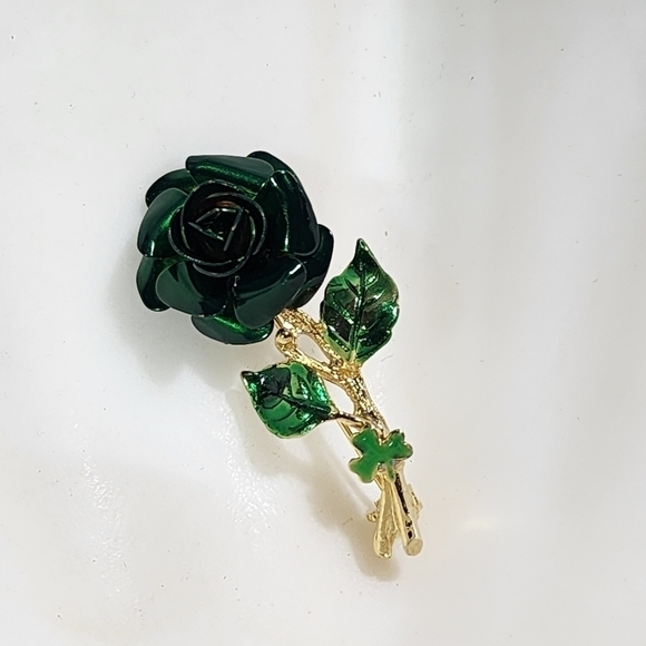 Emerald Green 3D goldtone metal Rose Brooch pin clover Irish St. Patrick's Day - Picture 3 of 8